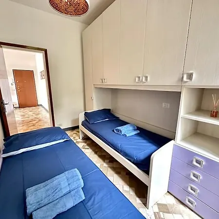 Free Parking Relax In The Magic Garden Apartment